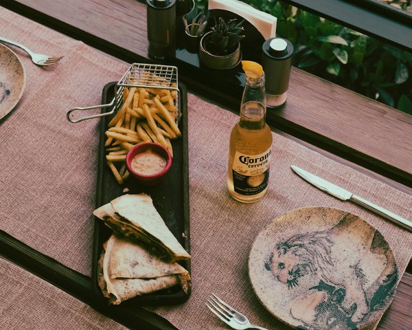 Top 5 Tips for Choosing Drinks for Your Home Bar